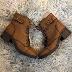 Women’s boots